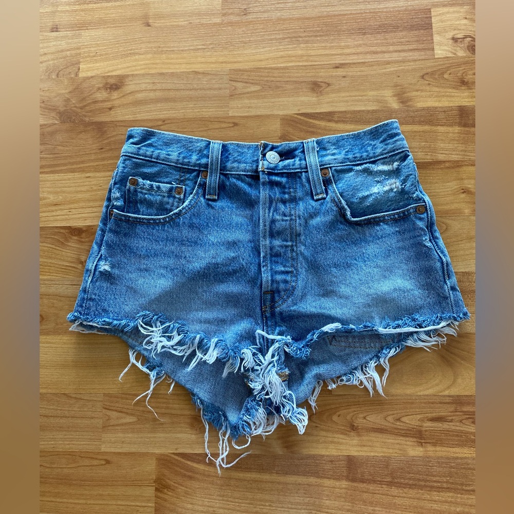 Levi's - 501 Denim Short (w25)
